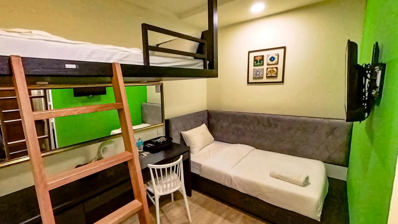 Bishop Hotel 3*